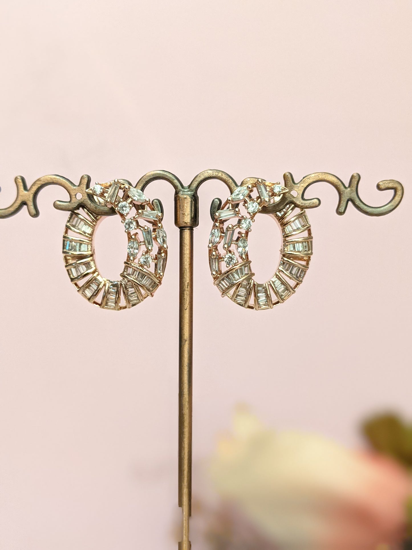 Stylish Rose Gold Cocktail Round Studs