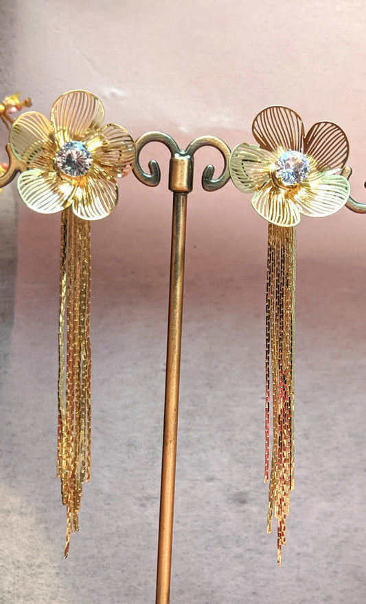 Golden Cascade Bloom