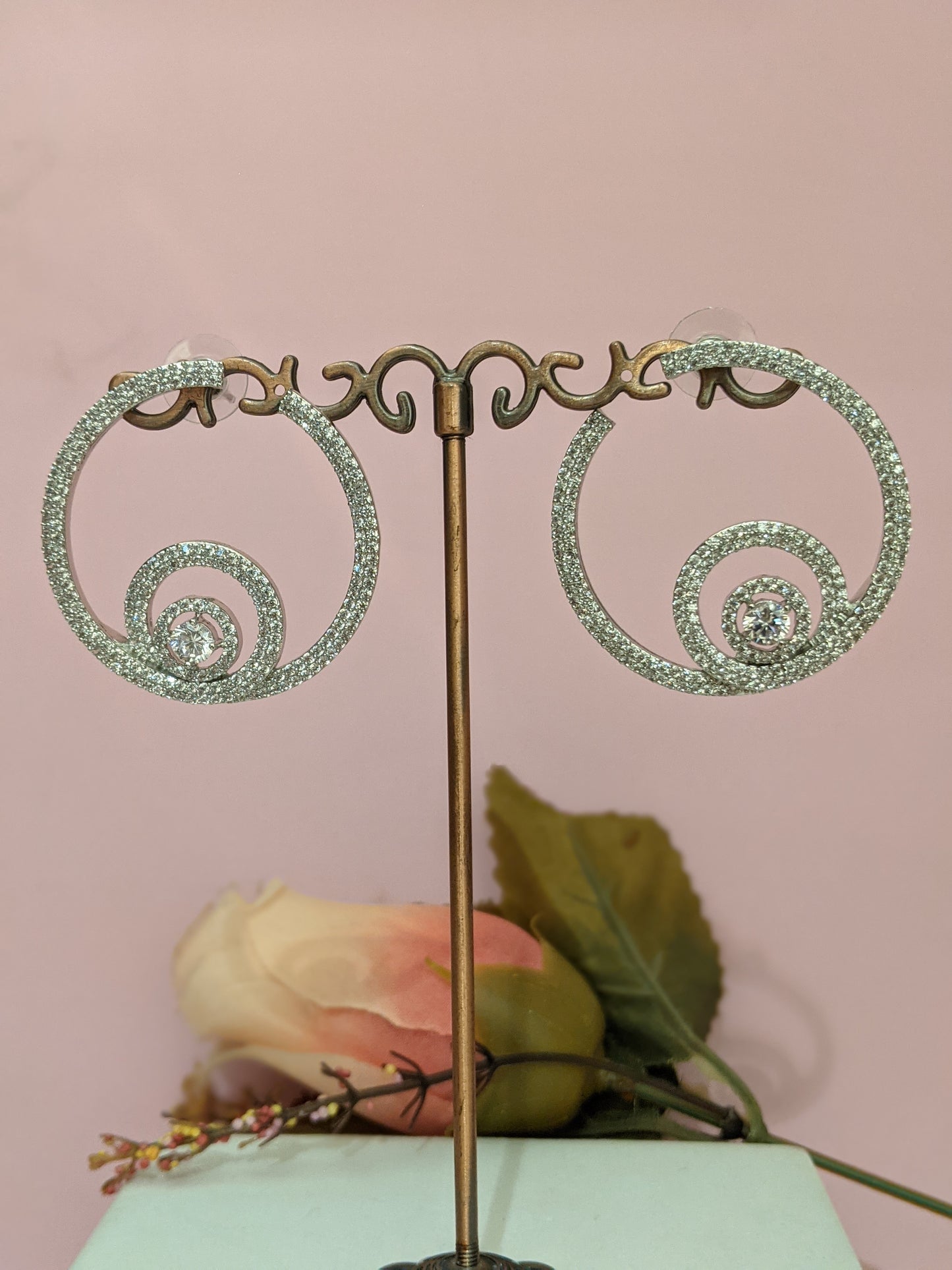 Spiral Shine Hoop Earrings